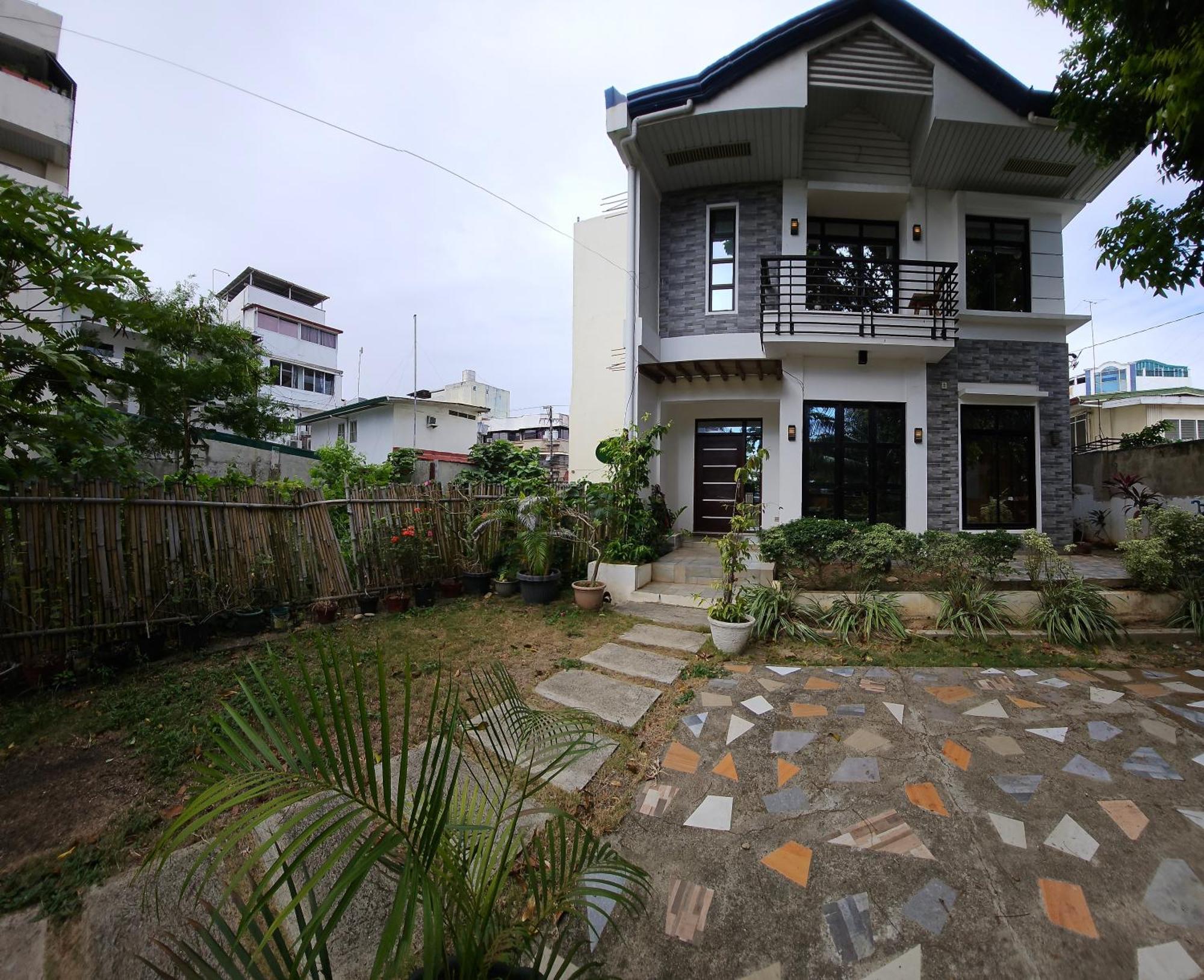 Andrew N Sophia'S Guest House プエルト・プリンセサ エクステリア 写真